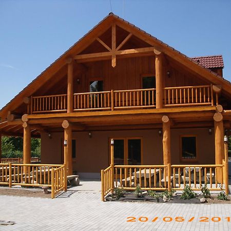 Penzion U Fabu Lednice Exterior photo