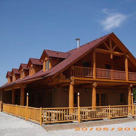 Penzion U Fabu Lednice Exterior photo
